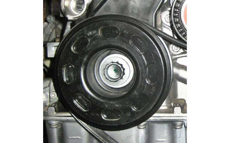 Zusatzbild 3 Kurbelwellen-Arretierwerkzeug VAG 1.012v/1.2/1.4/1.6 16V